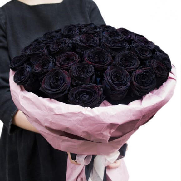 Букет чёрных цветов
