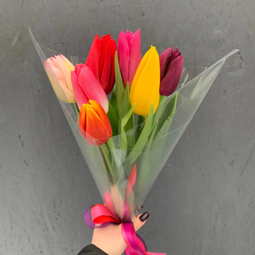 Букет из 7 разноцветных тюльпанов "Ассорти". Фото №1