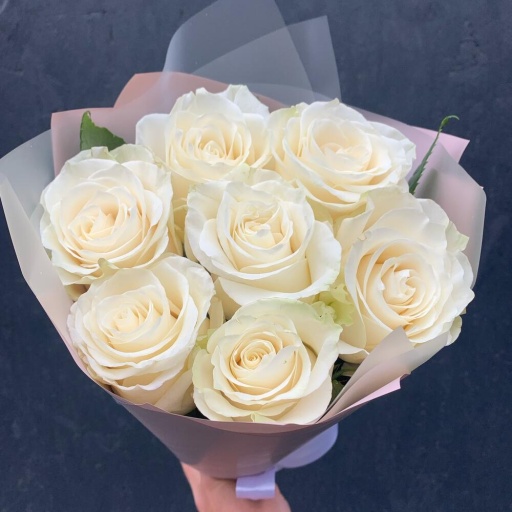 Букет из 7 белых роз "Мондиаль". Фото №1