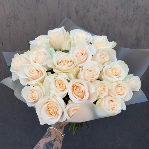 Букет из 21 белой розы «Венделла». Фото №1