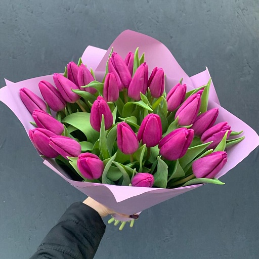 Букет из 25 фиолетовых тюльпанов "Тёрн". Фото №3