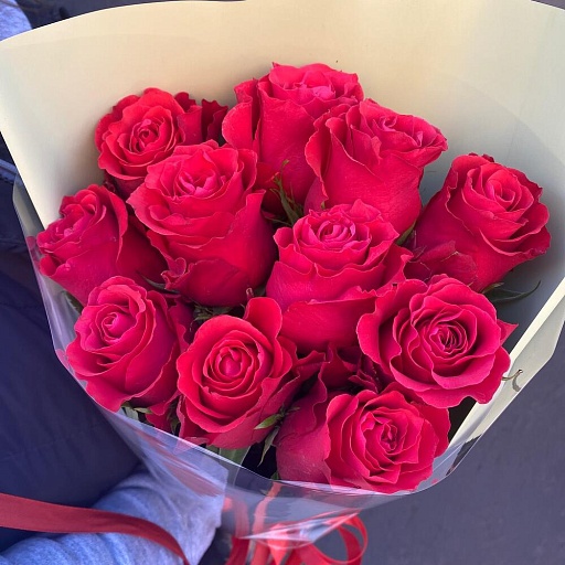 Букет из 11 красных роз "Альтамира". Фото №4