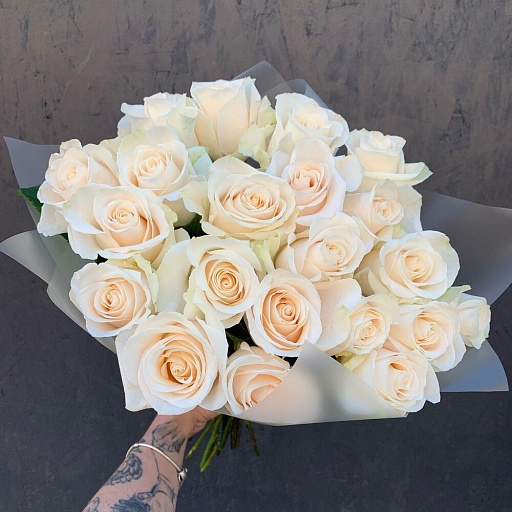 Букет из 21 белой розы «Венделла». Фото №2