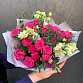 Букет из пионовидных роз, эустомы и эвкалипта "Амелия". Фото №1
