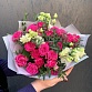 Букет из пионовидных роз, эустомы и эвкалипта "Амелия". Фото №2