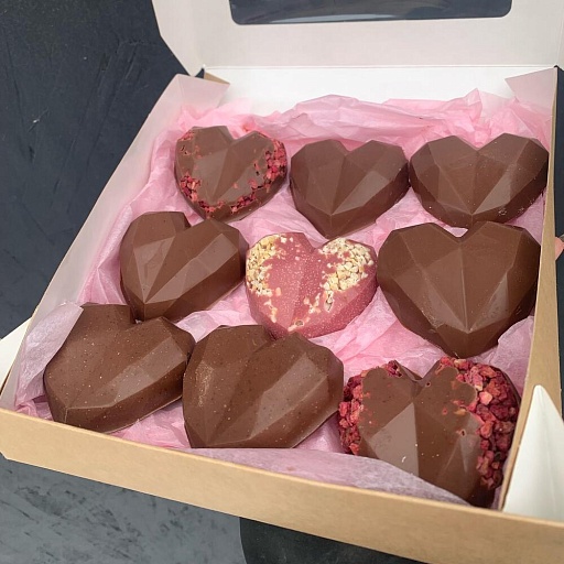 Набор из шоколадных конфет ручной работы "Шоколадная валентинка". Фото №5