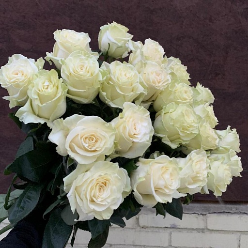 Букет из 25 белых роз "Мондиаль". Фото №3