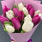 Букет из 15 фиолетовых и белых тюльпанов "Ламбруско". Фото №7