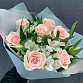 Букет из розовых роз, альстромерии и зелени «Матильда». Фото №4