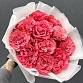 Букет из 11 розовых пионовидных роз Кантри Блюз. Фото №5